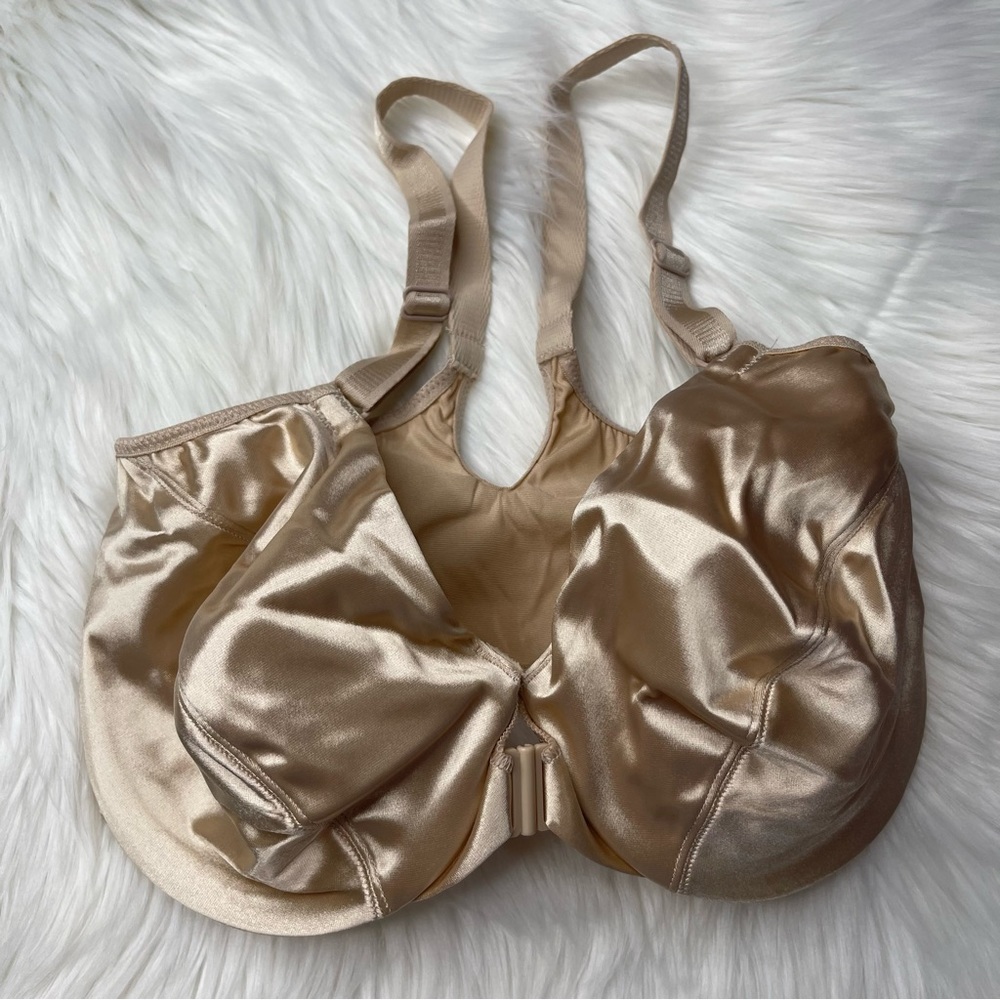 NWOT Vintage Victoria’s Secret Second Skin Satin Racerback Bra size 34DD